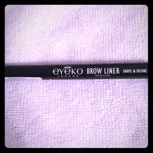Eyeko blow liner medium new!